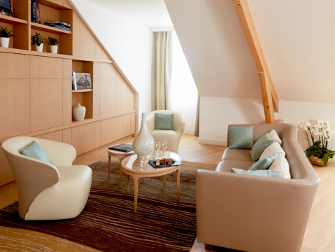 location saisonnière salon appartement Miramar La Cigale